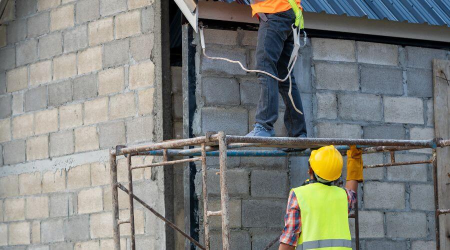 Professional residential roofers in Chickasaw, OH